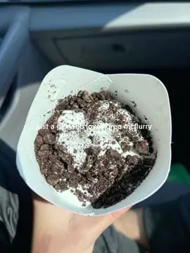 I love oreo mcflurrry so much #oreoicecream #fyp #oreomcflurry #foryou #pinterest 