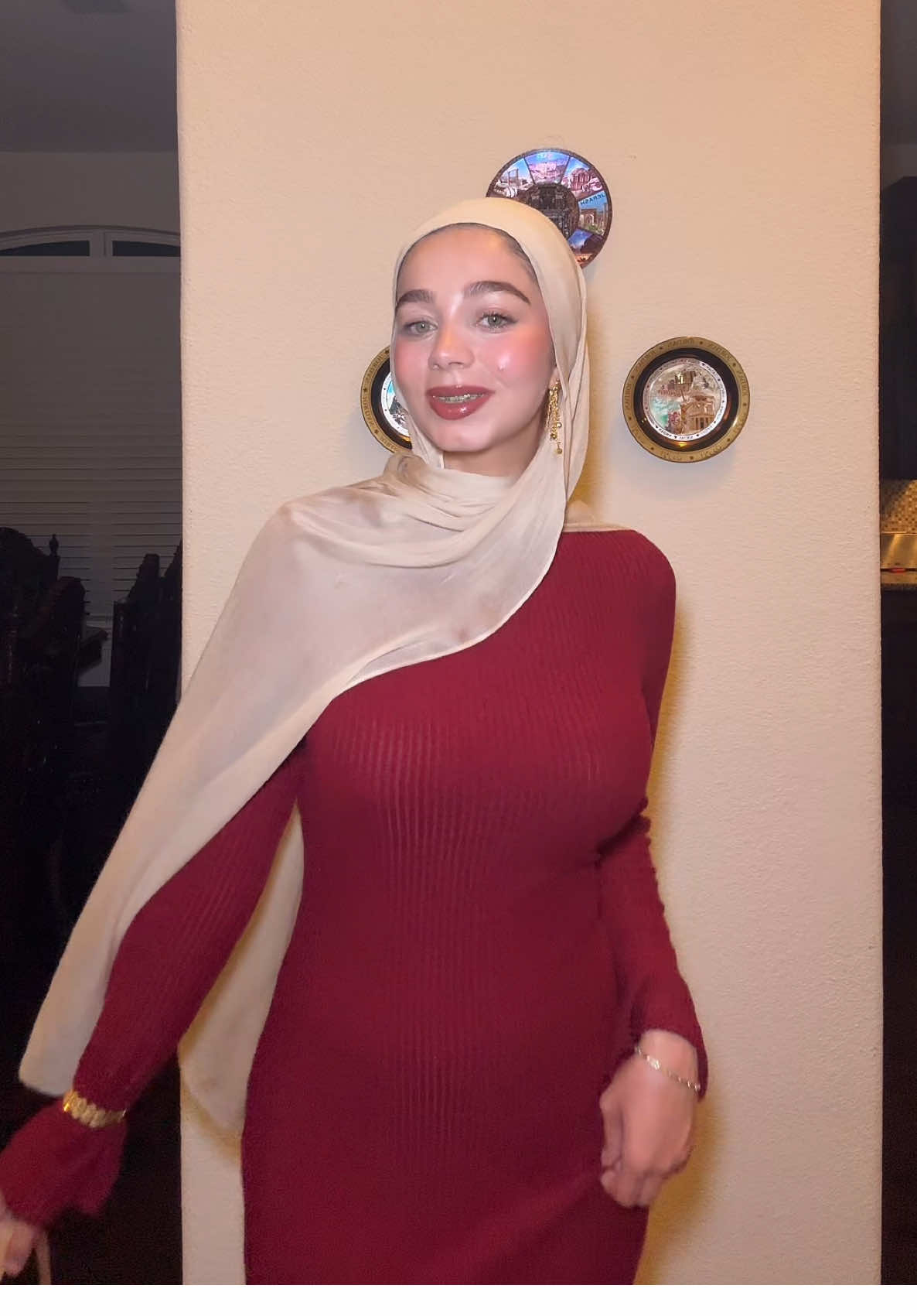 tn’s look #ootdfashion #modestfashion #hijabifashion #hijabigirl #ArabTikTok ##jordanian##fypシ