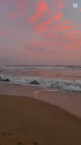 A special kind of therapy ☀️🏝️🩵 @Lithmisahanyaa⋆˚꩜｡  #vitaminsea #sunsets #Love#cinematic#fyp #CapCut #Feelthevibe #moodsongs #srilanka #iphone16promax #trending #trendingsong #beachdays #longweekend #sunset #sunsetlover #fy #beachvibes #pandura #pandurabeach🌊🌊 #srilankabeach #16promaxvideography #peace #evening #waves #sea #clouds #eveningvibes #vitaminsea🌊 #fyppp 