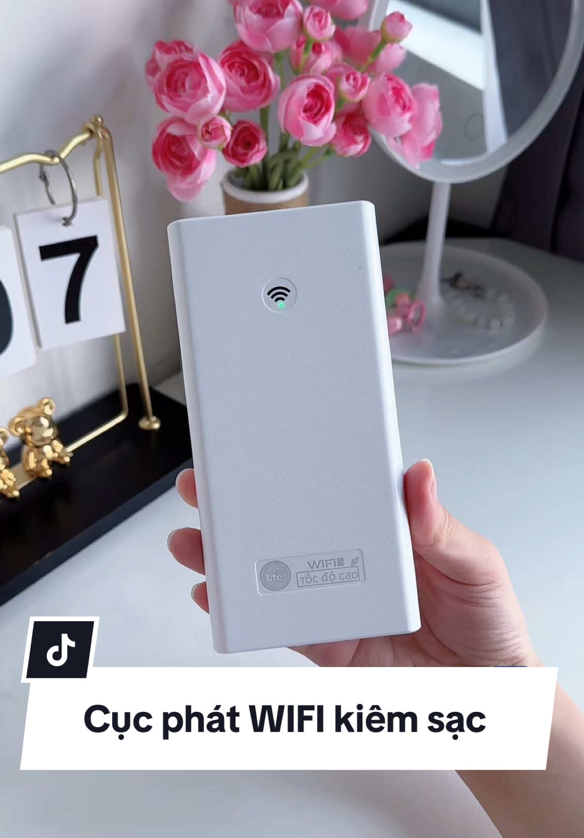 Cục phát WiFi 4G kiêm pin dự phòng  mạng mạnh, pin trâu, đi đâu cũng xài được #cucphatwiffi #phatwifi #phatwifididong4g #phatw4g #pinduphong #wifiport #mangmanh #pintiau #dulich #congtac #livestream #onlinemuoinao #tienich