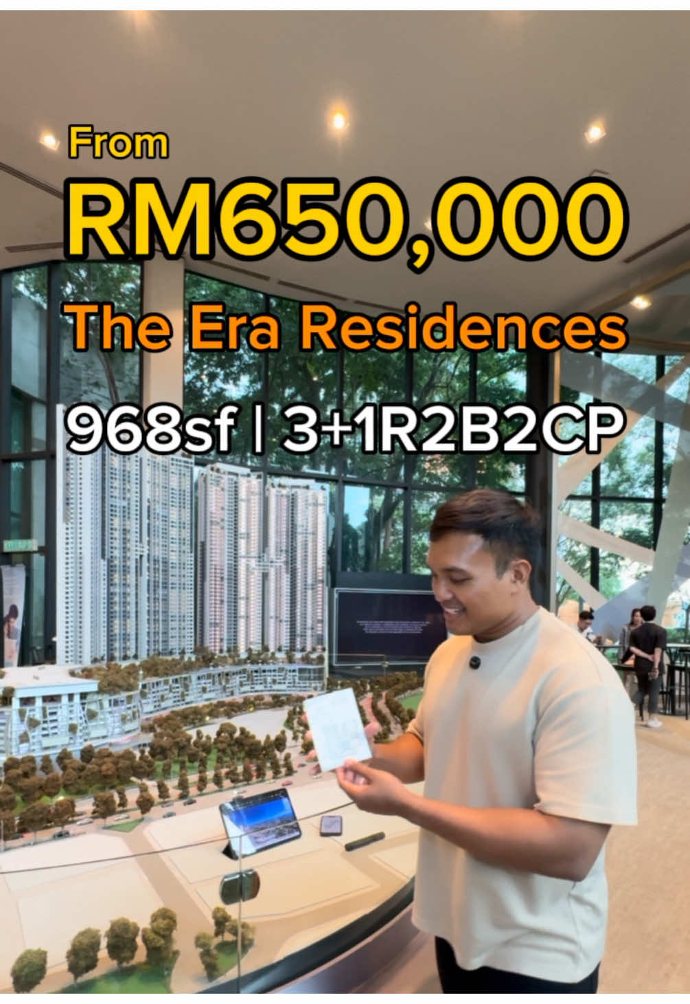 📍The Era, Duta North Ini dia kakbang, layout yang seterusnya untuk The Era Residences. Layout yang hampir sama juga iaitu 3+1R2B. Cuma saiznya adalah 968sf. Untuk layout ni kakbang, unit agak limited juga tau. Jadi kalau kakbang berminat, jangan lupa isi beg biru atau dm Haris&Adhuar sekarang 😊 #theeraresidences #theeradutanorth #segambut #dutamas #montkiara #jkgland #harisadhuar 