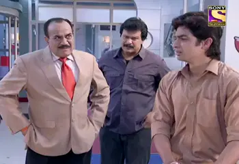 kiya👀#cid #funnyvideos #funny #memes #tiktok #foryourpage #funny #memes #foryourpage #