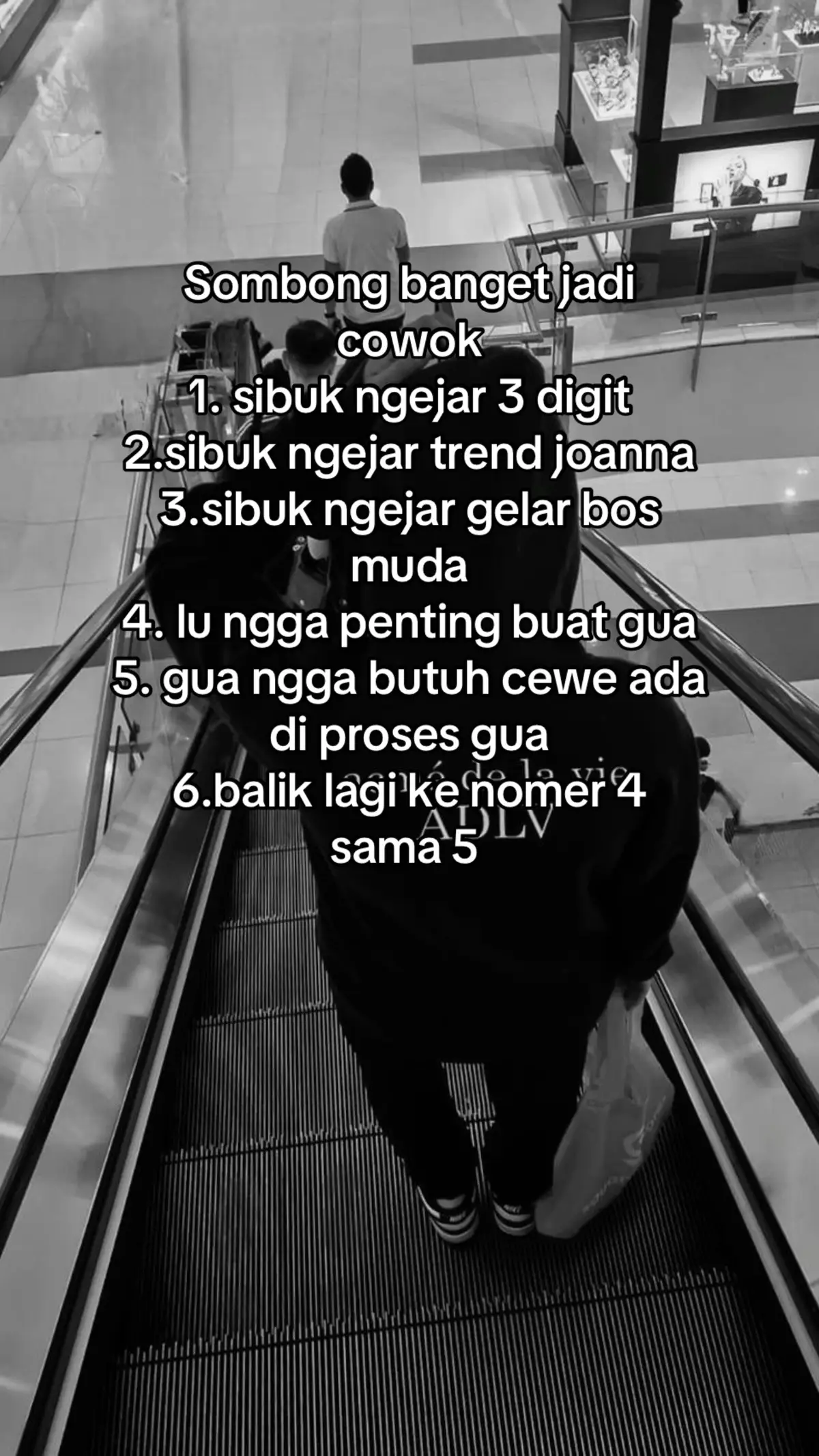 Ga ada waktu buat patah hati 