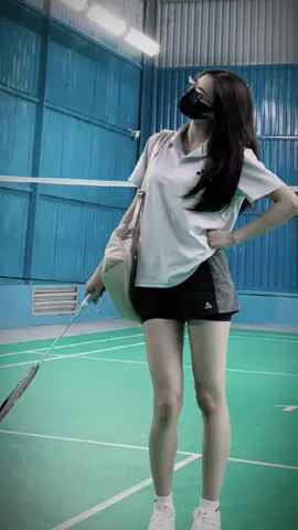 Thích cái này 🏸 #yonex #xuhuong #badminton #giaythethao #wika #giaycaulong 