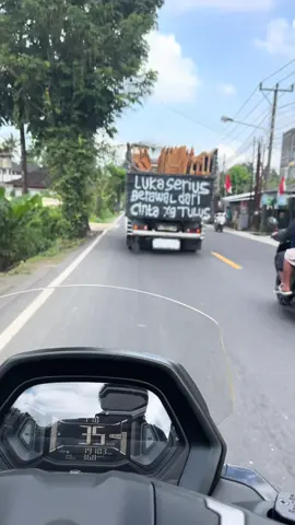 CurrWii#fypシ゚viral #promomakanmerdeka #sortanpublik #memestiktok #katakata #katakatasad #truck #katakta #kataktasad🥀 #bali 