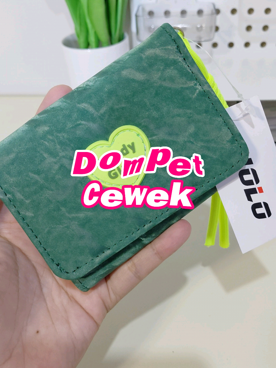 Dompet cewek estetik ✨️ aslinya warnanya lebih bagus dari di kamera kyk glitter gitu, cocok bgt buat genZ #dompetwanita #wallet #dompetlipat 
