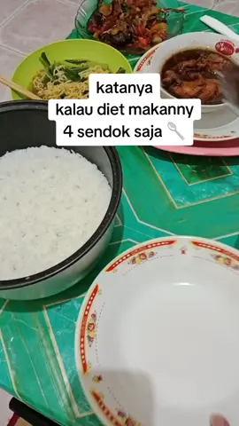 kayak ada yang salah 😂