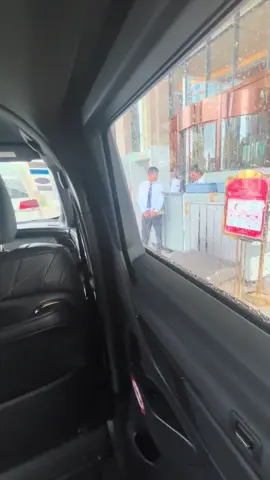 下雨天去越南，哈哈