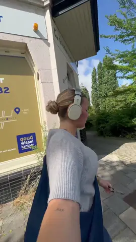 Zondagochtend vibes 🏋️‍♀️ gym → wandelend naar werk → boodschappen → eten → op tijd naar bed. Perfecte reset 🔄✨ #DayInTheLife #SundayVibes #GymLife #MorningRoutine #WorkAndChill #HealthyHabits #ResetDay #DailyVlog #FitnessLifestyle #SelfCareSunday #MorningMotivation #RoutineCheck #ViralTikTok #FYPシ