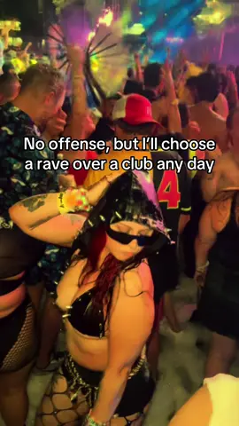 Live for the vibes💃🏻#olebrandselect #rave #ravetok #edm #fypシ #viralvideo #trending #trendingvideo #foryoupage #funny #fyp #foam 