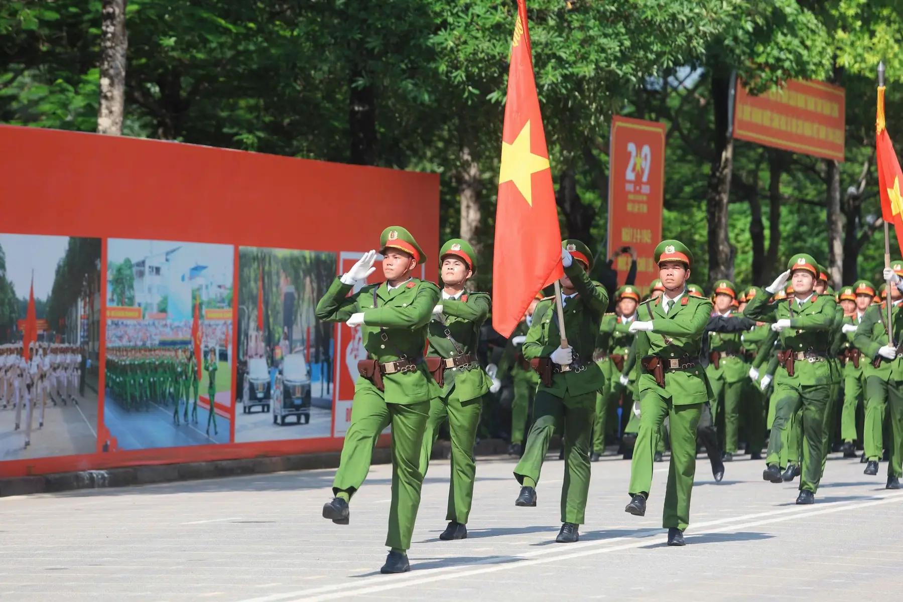 Khối nam sĩ quan CSND Chúc các anh thật nhiều sức khỏe  #tiktokvn🇻🇳 #A80 #CA#xuhuong #anthikchupanh #viral #fyp #trending #packkak02 