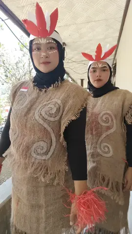 #fyp #fyppppppppppppppppppppppp #bajupapua #karnaval #gerakjalan 