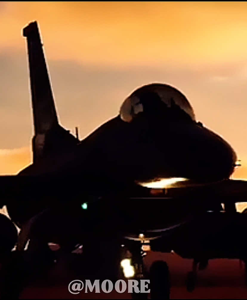 Had to hop on this trend & give y’all an F-16 Version  #usmilitary #aviation #f16 #f16fightingfalcon #fyp #reccomendation #aviationlovers 