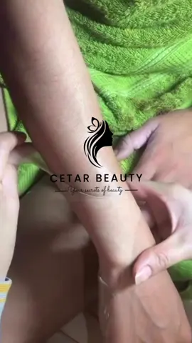 yang mau glow up cepat yukk merapat saayyy🤗 #hbpemutih #pemutihbadan #pemutihbadanampuh #trendingvideo #viral #lewatberanda #fyp #fypage #plisssfyp #fyplagidongggggggg 🥺🙏