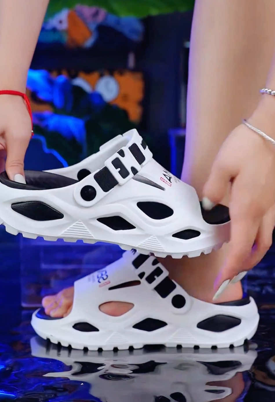 Anda tidak akan menyesal membelinya#ootdfashion #clogs #viraltiktok #trend 