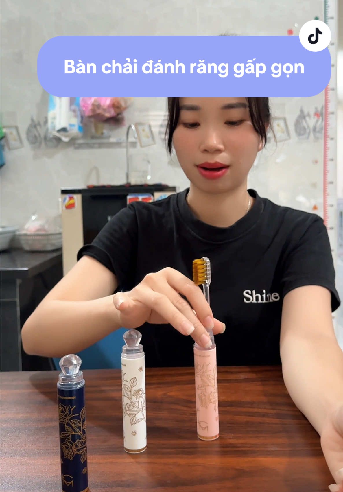Bàn chải đánh răng gấp gọn #diepcoine #banchaidanhrang 