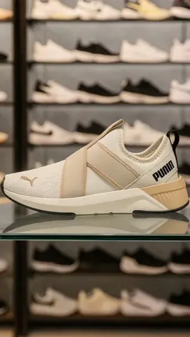 PUMA Sepatu Lari Slip-On SOFTRIDE Harli Wanita White-Almond-Black#sepatuwania #kekinian #viraltiktokvideo #modalkontendoang 