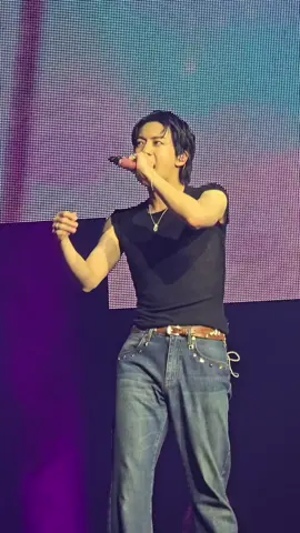 #runseokjin in Amsterdam day 1♡ #kimseokjin #bts #btsjin #kpop #kpopconcert #concert #fy #fyp #foryou #kpopforyou #kpopfy #fancam 