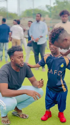 Buris boy waan ka harassment 😂#captaincodeey #soonaalitiktok @SHAATAA PRODUCTION 📸🎥 @mr prank 🤴🇸🇴🫡 @CAPTAN BAARA 