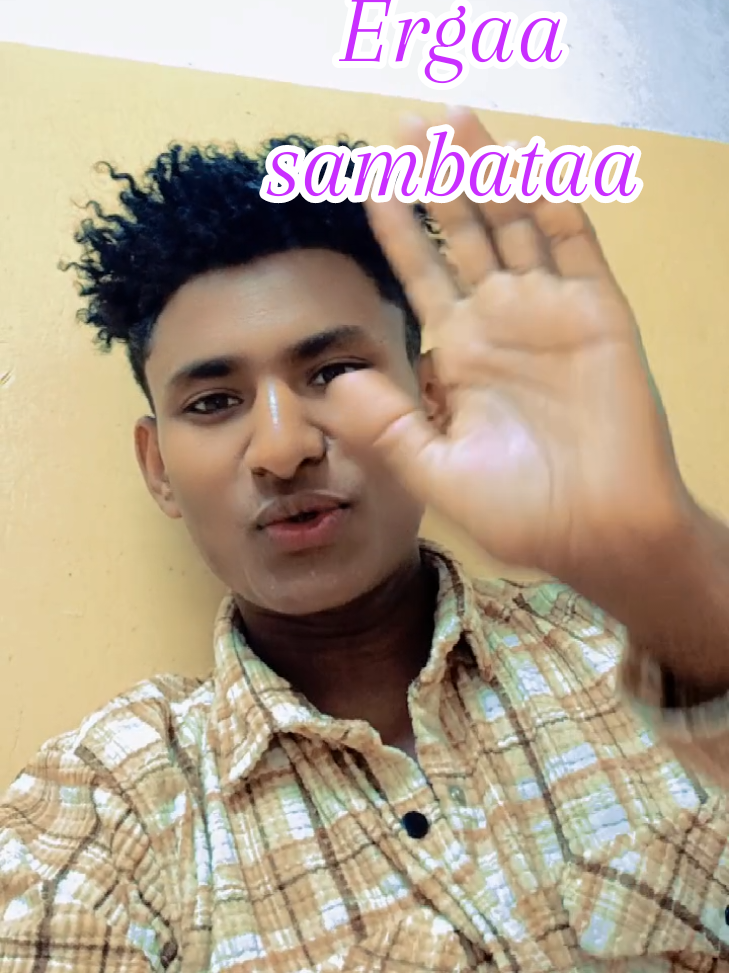 Yesus Namummaa Guutuu fi waaqummaa  Guutuu ufatee dhaloota gargaruu gaddi bu'ee