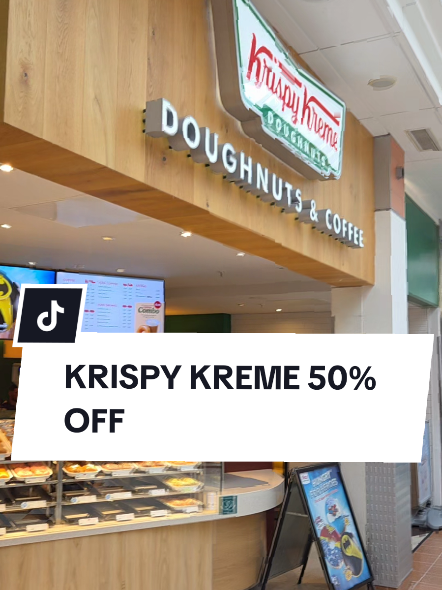 These Krispy Kreme Doughnuts went down so fast♥️🤤🤤 #krispykreme #krispykremedonuts #crocs #crocsgang #doughnut #donut #oreo #coockiesandcream #biscoff #marvelstudios #hazelnut #coffee #coffeeshop #FoodTok #deals #bargain #comeshopwithme #shopwithme  @KrispyKreme UK @Crocs 