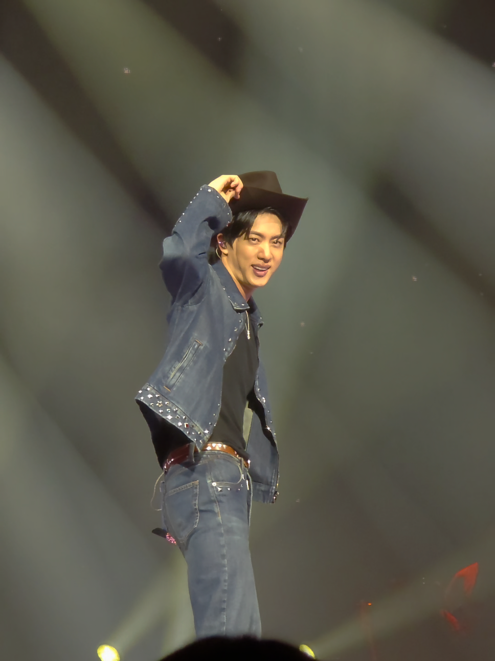 Cowboy Seokjin @BTS  #bts #btsa #fyp #runseokjin ##runseokjin_eptour #amsterdam #ziggodome #jin #seokjin #ropeit 