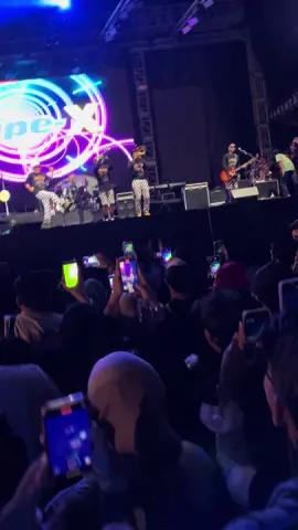 Tip X Seasik ini masa si kalah sama om bule #fyp #konserpakansari #tipx #fyppppppppppppppppppppppp 