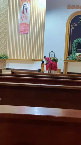 The father gently held his daughter’s hand as they sat together in the quiet church, their hearts joined in silent prayer.