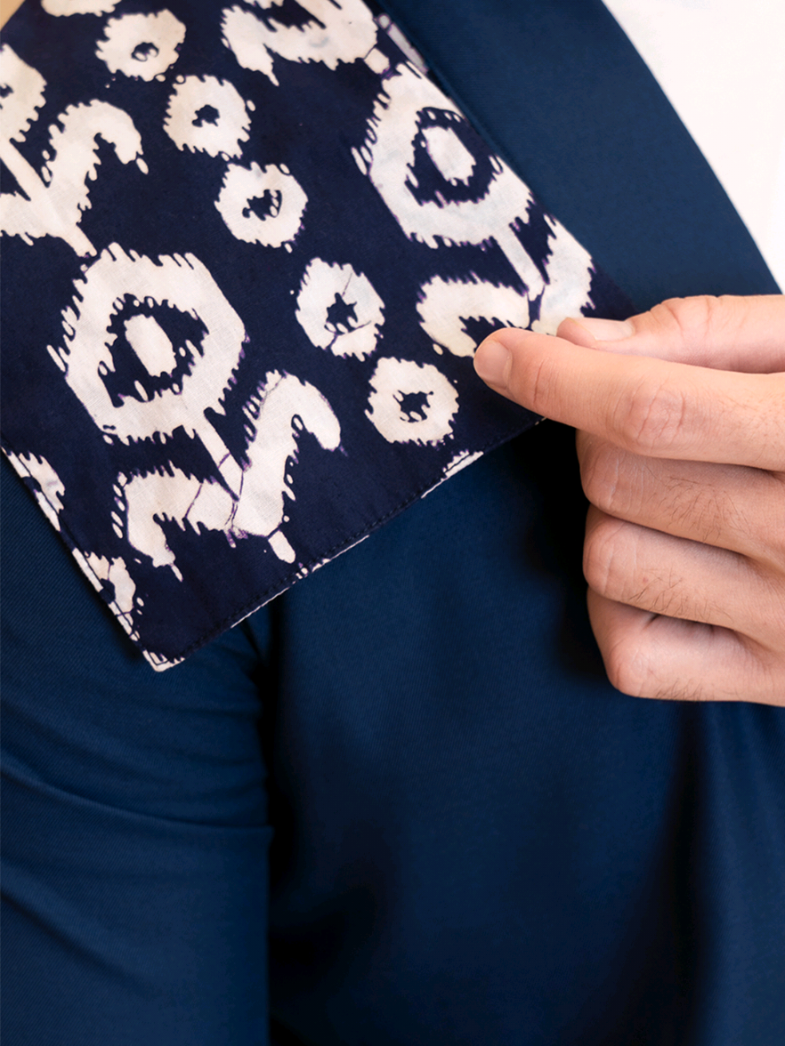 Pria yang teguh tak mudah goyah. Sekali ia berdiri, ia bertahan. ⠀ Motif Batik Andaleh, terinspirasi dari pohon andalas, simbol keteguhan di tanah Minang. Segera hadir, rilisan terbaru dari Dgawan. ⠀ #Dgawan #BatikAndaleh #makeyourselfoutstanding #launchingsoon #newdesign 