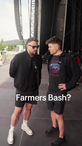 Belfast knows the craic. What a night. Thank ye all for being legends. We’ll be back up again.  . #farmersbash #farmers #belfast #2johnnies #livemusic #irishmusic #fleadh 
