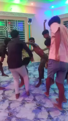 #সব_বন্ধুরা_মিলে_এক_সাথে_চিলকরলাম #কেমন_হয়েছে_কমেন্ট_করো #tiktokviral #video #foryou @TikTok Bangladesh @For You @TikTok 