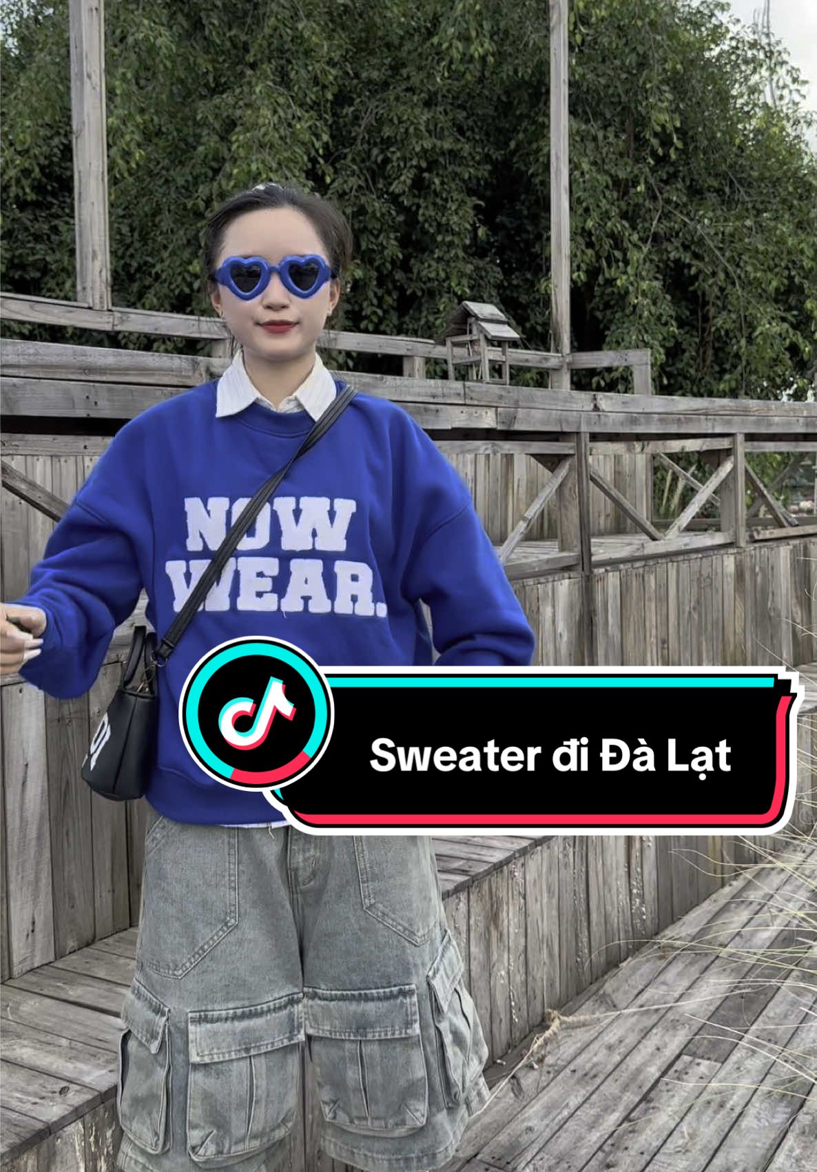 Màu yêu thích mỗi khi đi Đà Lạt của tui nè #nowwear #quyenngoc98 #sweaternamnu #sweater #didalatmacgi 
