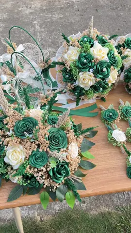 Another Emerald Green Wedding Package. #cilaysflowershop #satinrosebouquet #wedding #weddingbouquet #fyp #fypシ゚ #viral 