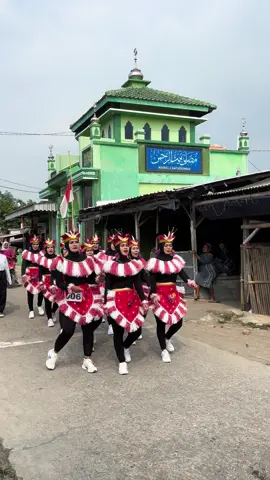 Pokoknya kreatif2 bagus2 poll😍#hutri80indonesia🇮🇩 #gerakjalanlucu #gerakjalanLaranganbrebes 