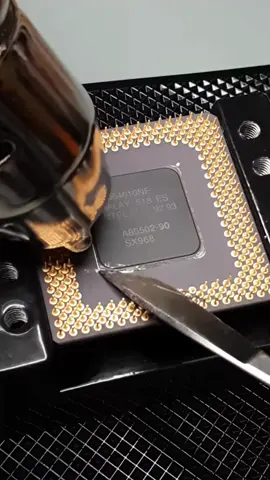 Khi nào VN mới có máy quang khắc 🤔.                           #douyin #douyin抖音 #cpu #fyp #foryou #technology 