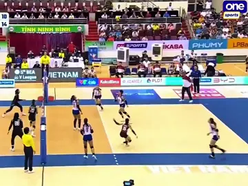 alam ni belen yan HAHAHA talaga naman pag sinabi ni belen out, out yan HAHAHAHA 😭😭😭 #alaspilipinas #alasvolley  #alasvolleyball #volley #seavleague #indonesia #bellabelen #michaelabelen  #seavleague2025 #leg2  #nationalteam #philippines  #philippinevolleyball  #volleyballworld #volleyball #fyp #xyzabc 