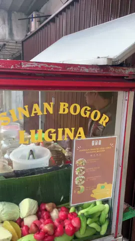 *Rekomendasi Kuliner Bogor* Asinan Lugina Bogor (Dekat jembatan merah, St Bogor) #asinanbogor #jajanantiktok #jajanviral #kulinerbogor #kulinerbogorhits #jajananbogor #visitbogor #bogor #bogorhits #viral #fyppppppppppppppppppppppp 