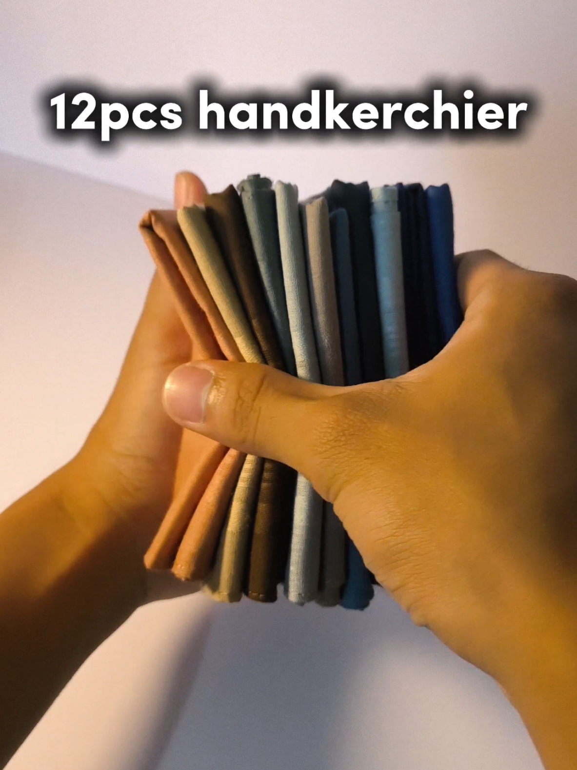Lalaki ka man o babae, bagay sa’yo ‘to! 12 pcs handkerchief, ready sa kahit anong araw  #12pcshandkerchief #12pcspanyo #12pcshandkerchiefcotton #12pcshandkerchiefformen #12pcshandkerchiefforwomen #12pcspanyoformen #12pcspanyoforwomen 
