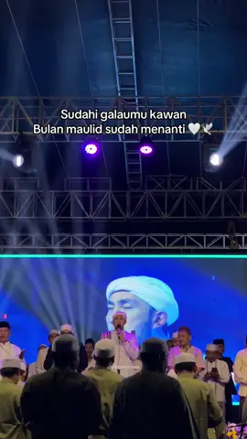 Anak hadroh full senyum pasti wkwk Inpo majelisan guyss #maulidnabimuhamammadsaw #bulanmaulidurrasul #infomaulid #majelissholawat #majelisazzahir #azzahirpekalongan #fypシ゚ #zahirmaniaindonesia #zahirmaniaindonesia🇲🇨 