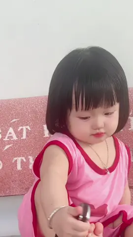 Hong có gì phá chán quá 😩😩#xuhuong #baby #embedangyeu 