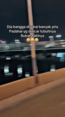 Aii rusak lagi🤭🤭#imipmorowali #imip_helmkuning #fypシ゚ #foryou #storysopirtruk #dumptruck #drivermuda #sopirtruck #sessajaki 