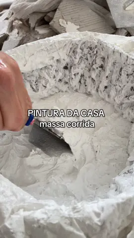 Diário da obra 🏠  Economizei demais comprando essa massa corrida na Shopee! Comenta ‘massa’ que eu te envio o link  #decoração #reforma #ShopeeAchados #DIY  #creatorsearchinsights 