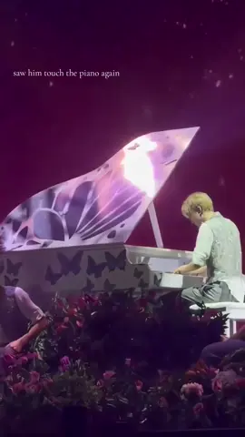 the most beautiful view 🥹🫶🏻 #leeheeseung #pianocover #piano #pianomusic #enhypen #pianoplayer #views_video #beautifulday #bestdayever 
