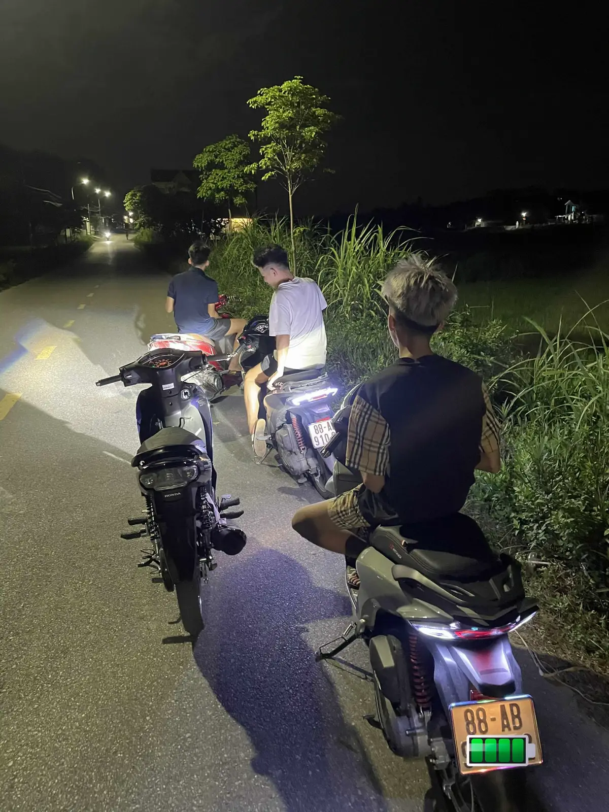 8h roi cac anh ra đòn đi#viral #xhtiktok #xuhuongtiktok 