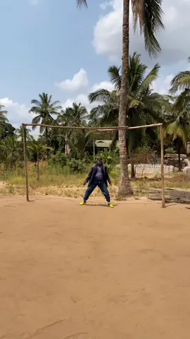 🤣🤣🤣#treanding #comedia #footballtiktok #funnytiktok #viralvideos @Mr.pengo @TikTok Africa @zeromind1 