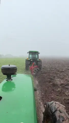 Mưa quá mưa 😁🚜#jondeere🚜🚜🚜 #tiktok #xecay #xuhuong #xuhuongtiktok #jondere 