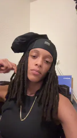 🥀🤷🏽‍♀️#laenese #fypシ #freckles #wlw #prettystud#lesbian #xyzbca #studyn#locs #foryoupage 