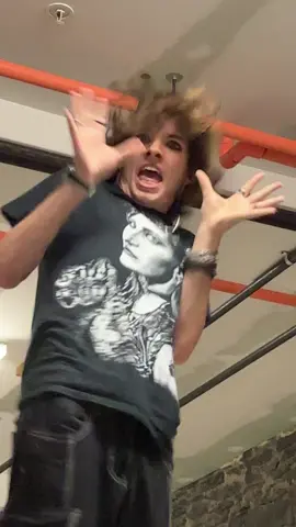 scared me for a sec there😰 - #thegavincoyle #foryoupage #fyp #dance #funny #whiteboycatchinavibe #prince 