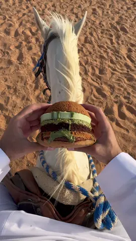 جديد بلبن شوكو دبي شوكو برجر🤩❤️‍🔥 @بــ لبن السعودية - B.Laban  #بلبن #جديد_بلبن #دبي_شوكو_برجر #اكسبلور explore #اكسبلور #أكل #مطاعم #مطعم #a_d  #اكسبلور