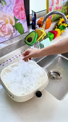 Disposable sink filter net. The holes are dense and fine, easily blocking various tiny debris. Convenient and practical.
 #FilterNet #KitchenEssential